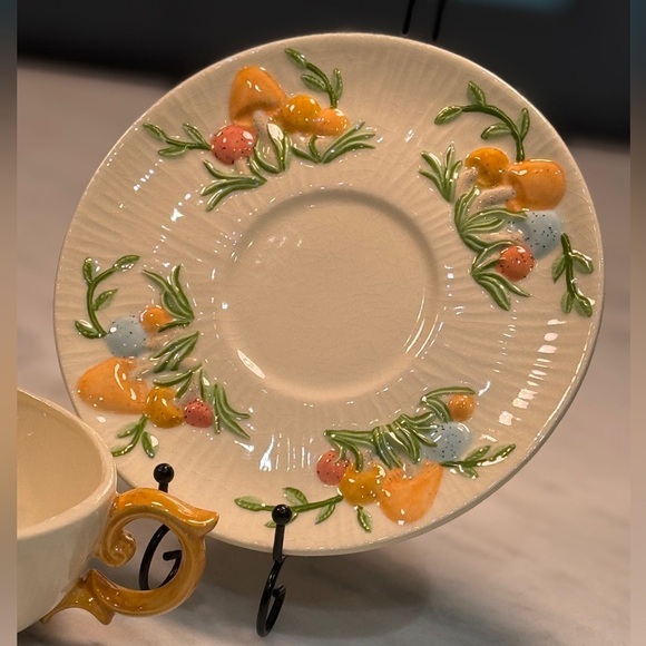 Vintage Mushroom Soup Bowl and Plate set. - Picture 5 of 13